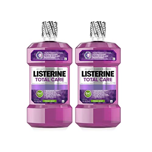 Listerine Fluoride Mouthwash With Fresh Mint Flavor