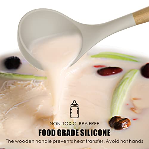 Wooden handle silicone spatula set in a kitchen - Khaki