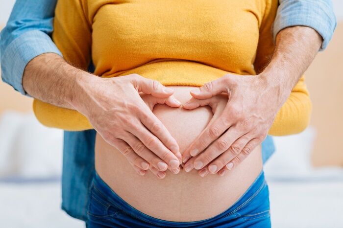 ways to help reduce the appearance of stretch marks on the belly after maternity